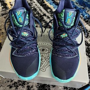 Nike Kyrie 5 UFO